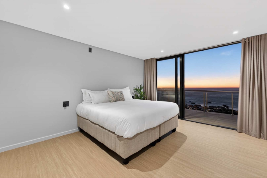 7 Bedroom Property for Sale in Camps Bay Western Cape